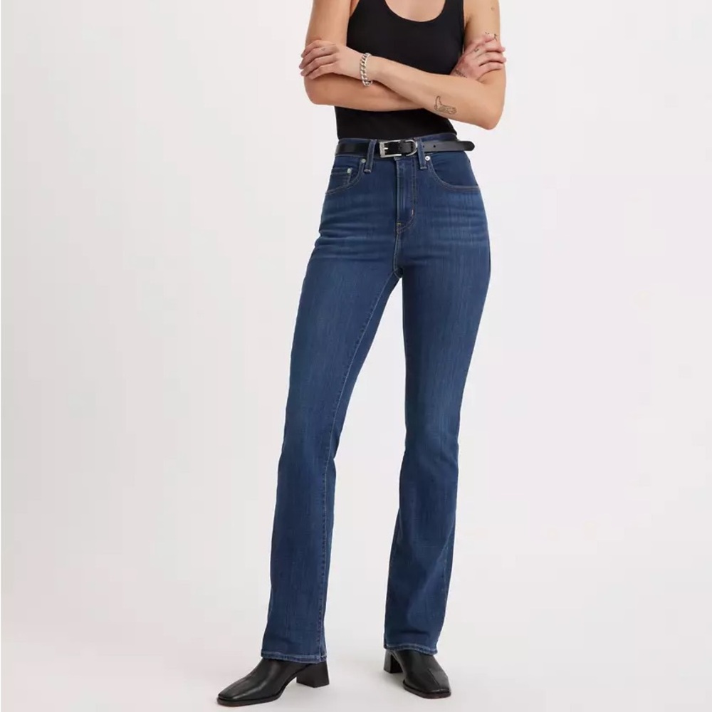 Levi’s 725 High Rise Boot Cut NWOT